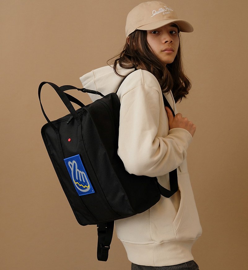 Odéon- LOVE Reflective Patch/ Eco-Friendly/ Fun/ Water-Repellent Large Backpack - กระเป๋าเป้สะพายหลัง - เส้นใยสังเคราะห์ สีดำ