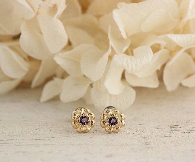 K18GP Amethyst florets earrings - Shop a-aroi Earrings & Clip-ons