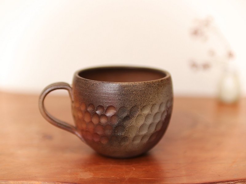 Bizen coffee cup (circle) c4-049 - แก้วมัค/แก้วกาแฟ - ดินเผา สีนำ้ตาล