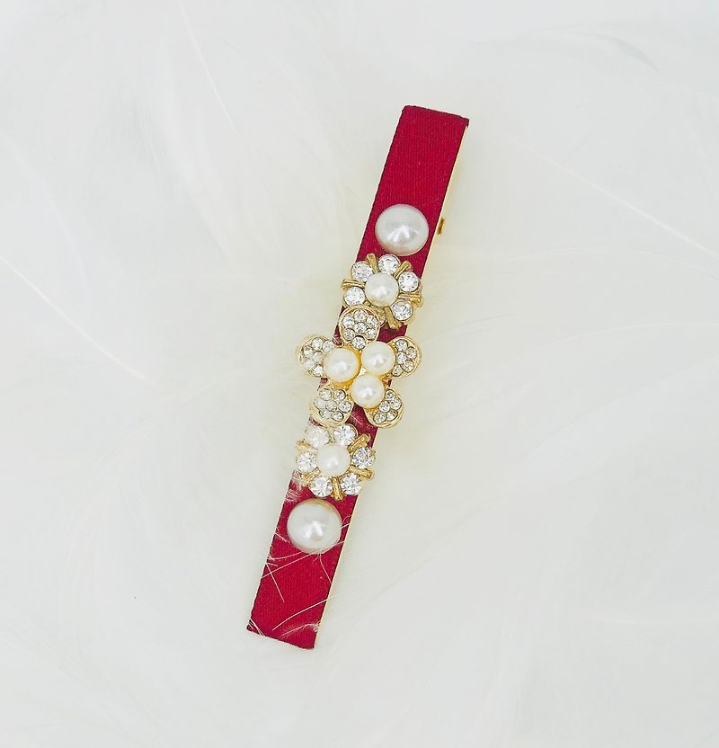 Classy Rhinestones Flower Hair Clip - Hair Accessories - Other Materials Red