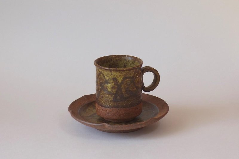 Geometric cup & saucer (set) - Mugs - Pottery 