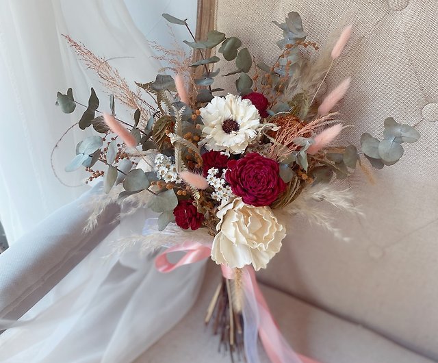 甘い古典的な赤と白のブライダル ブーケ結婚式のプロポーズ バラの屋外撮影不滅のドライフラワー ショップ amilusflower ドライフラワー・ ブーケ Pinkoi