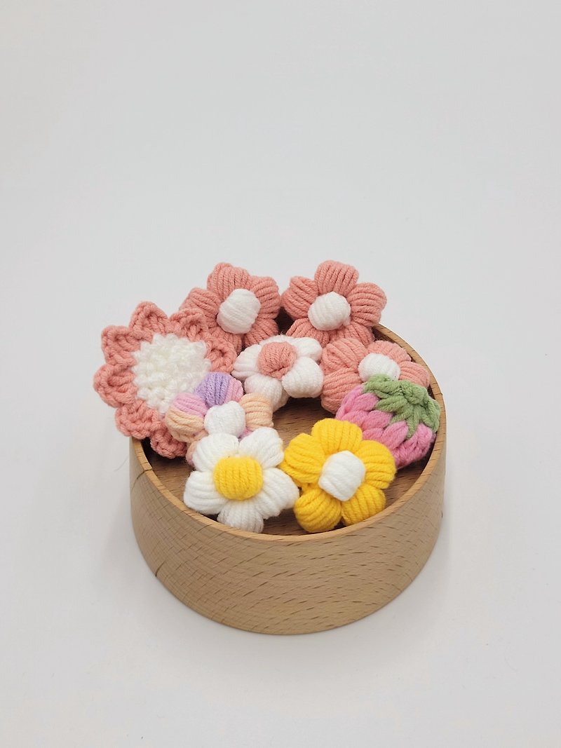 Flower pet hair accessories - หมอน - ผ้าฝ้าย/ผ้าลินิน หลากหลายสี