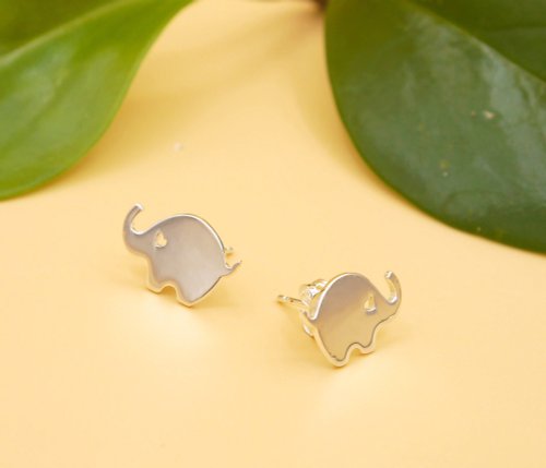 Littleme 手工製作的小象耳環 鍍銀