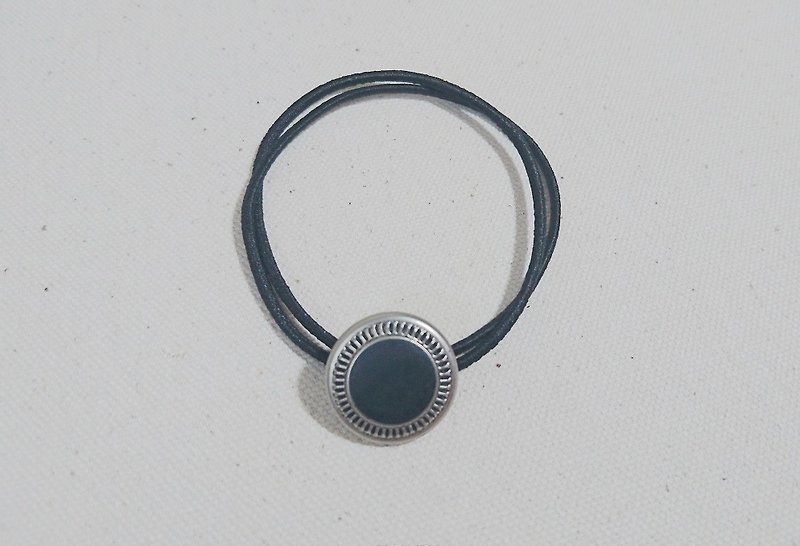 Hairpin hair circle hand button hair bundle black peas - Hair Accessories - Other Metals 