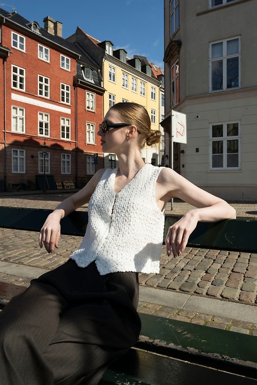 Peonyy.petal Capsule collection - White top