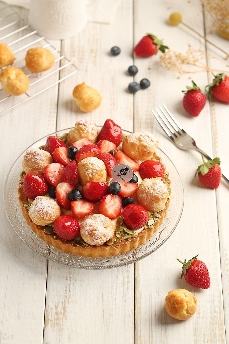 Sweetheart Paris Strawberry Bubbles (last arrival date of strawberry products is April 10th) - Savory & Sweet Pies - Fresh Ingredients 