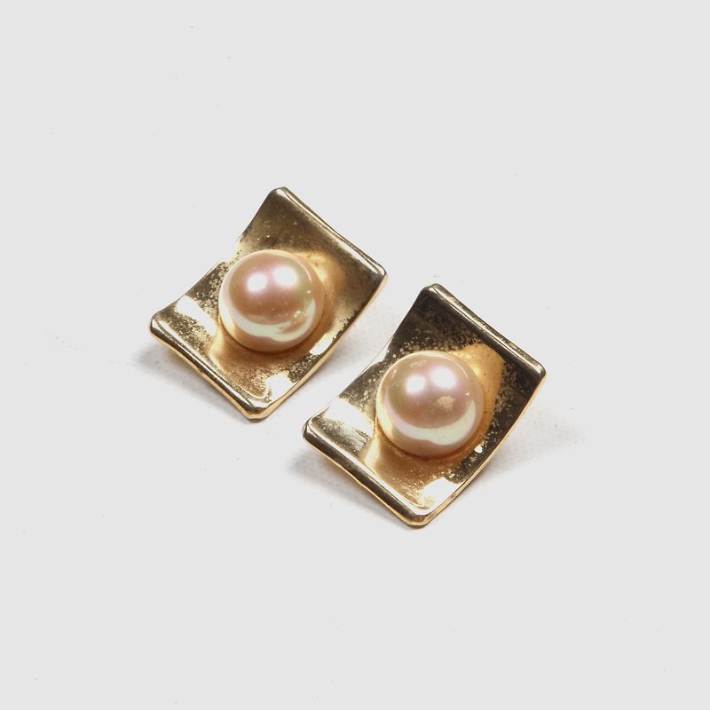【蛋植物古着】彎版珠玉夾式古董耳環 - 耳環/耳夾 - 其他金屬 金色
