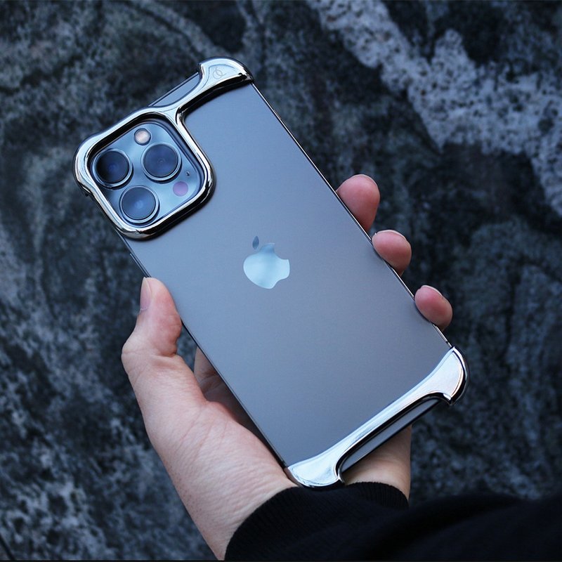 ARC | Arc Pulse iPhone 15 Pro Max 手機殼 鏡面銀 - 手機殼/手機套 - 鋁合金 銀色