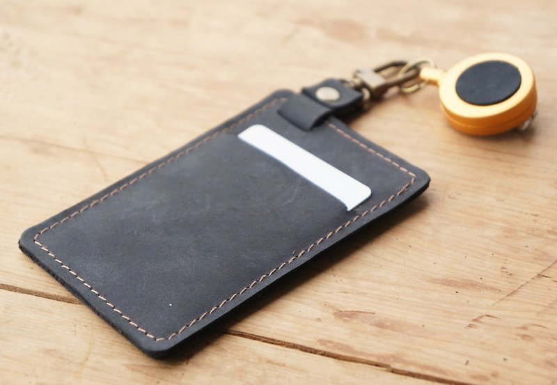 Hanging with retractable clip (Hardware-lettering) - ID & Badge Holders - Genuine Leather 