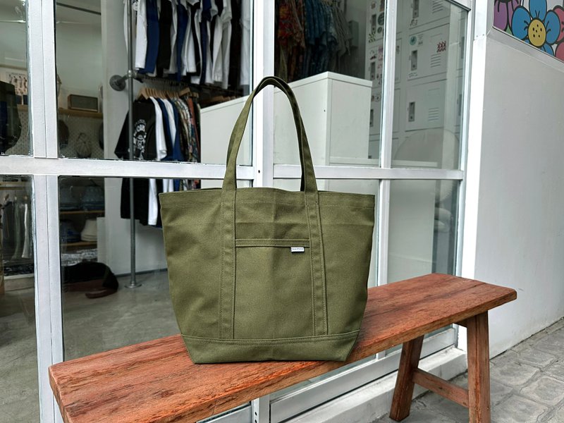 Canvas Tote Bag(M) with Hidden Pocket - Free Shipping - กระเป๋าถือ - ผ้าฝ้าย/ผ้าลินิน สีเขียว