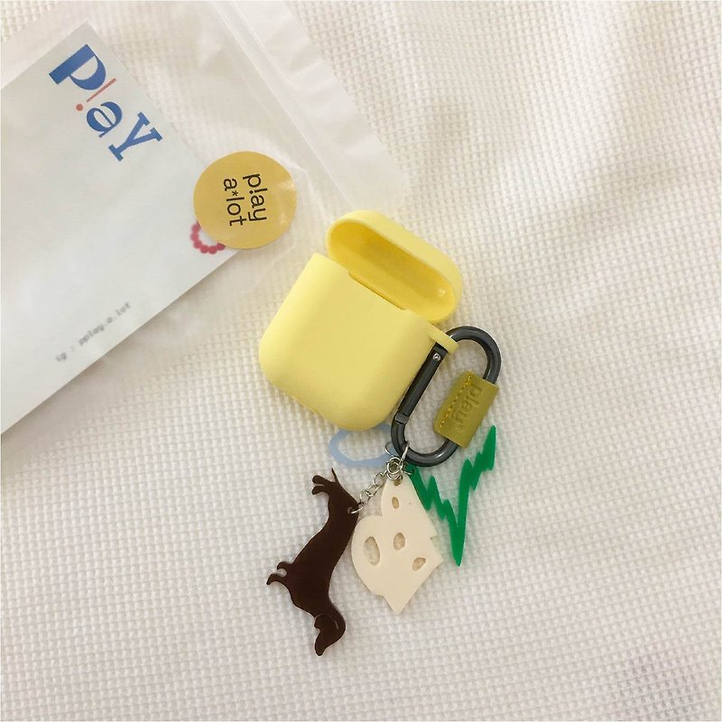 Play things Keyring + Airpods Set - Keychains - Acrylic Multicolor