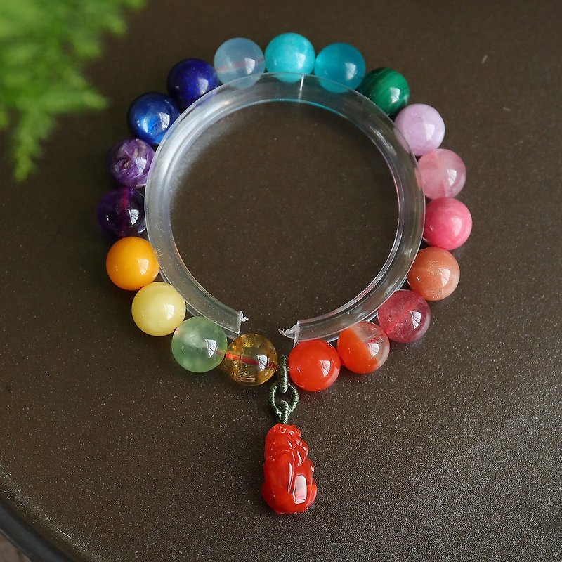 The top-level multi-treasure bracelet that gathers multiple energies is perfectly matched and the wearing effect is beautiful