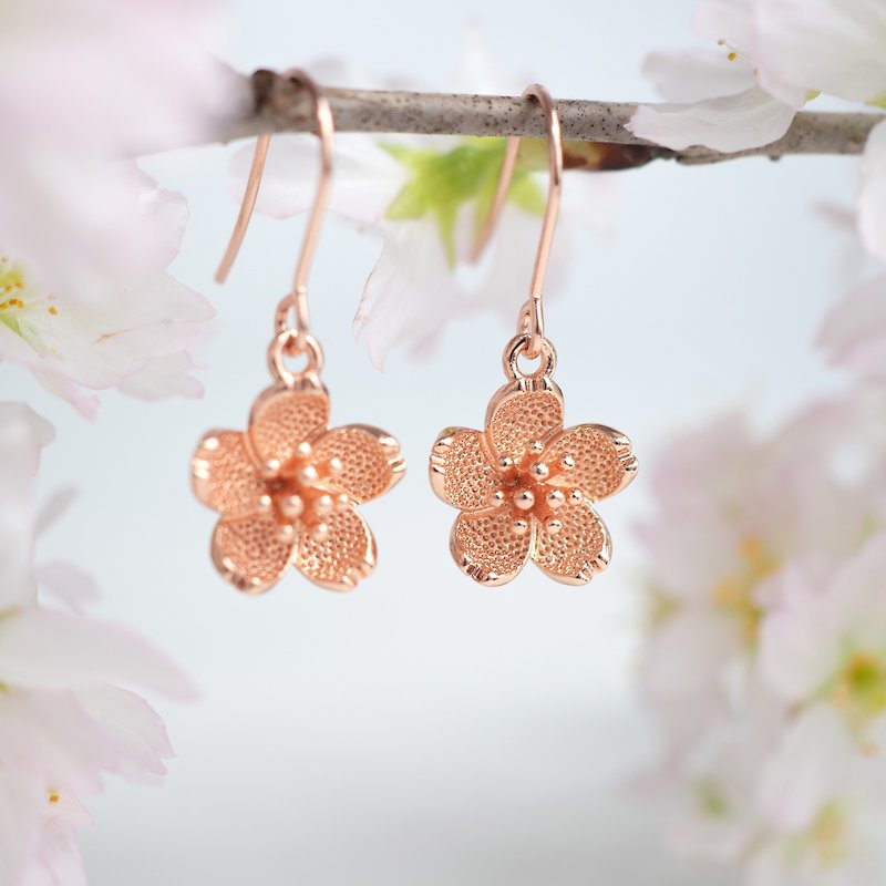 Cherry blossom hook earrings (Clip-On can be changed) - ต่างหู - โลหะ สึชมพู
