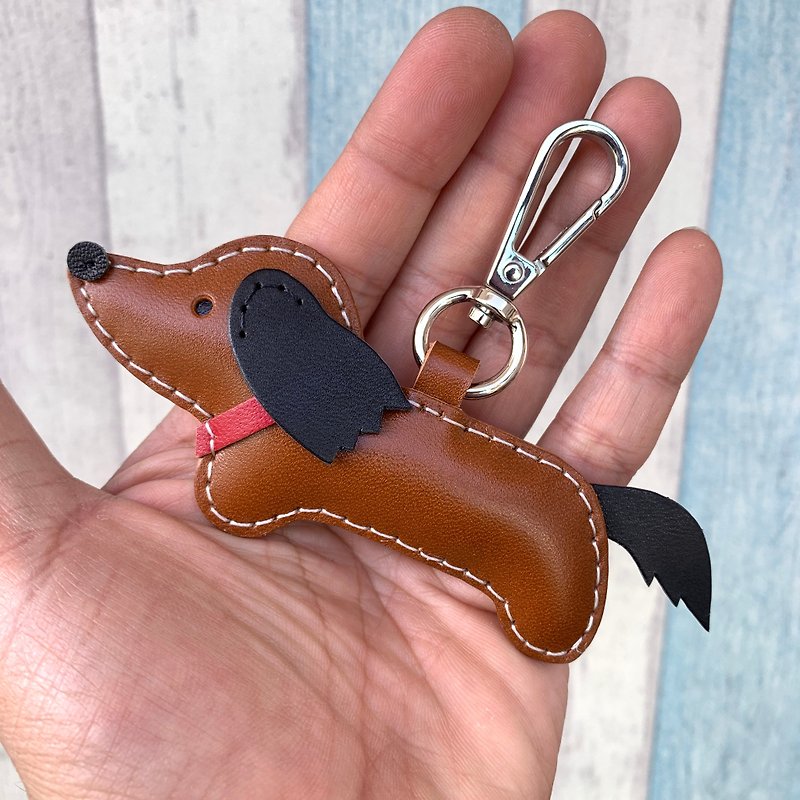 Healing Little Things Coffee / Black Cute Dachshund Hand-sewn Leather Keychain Small Size - Keychains - Genuine Leather Brown