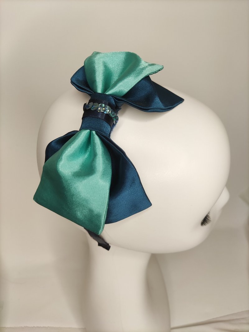 Don-Ya Mi Fashion banquet style headband with bow, sequins, handmade contrasting blue hair accessories, customized - ที่คาดผม - ผ้าไหม สีน้ำเงิน