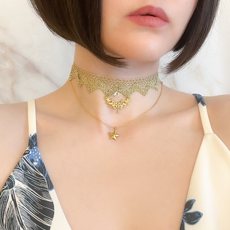 Gold / Scheherazade's Necklace / Star and Gold Lace Choker SV105G - สร้อยติดคอ - โลหะ สีทอง