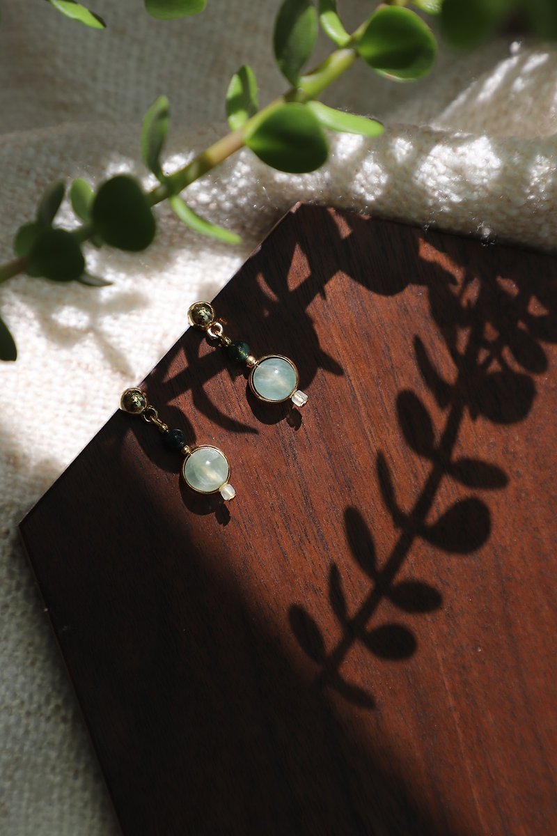 Grape Chrysoprase earrings - Earrings & Clip-ons - Semi-Precious Stones Green