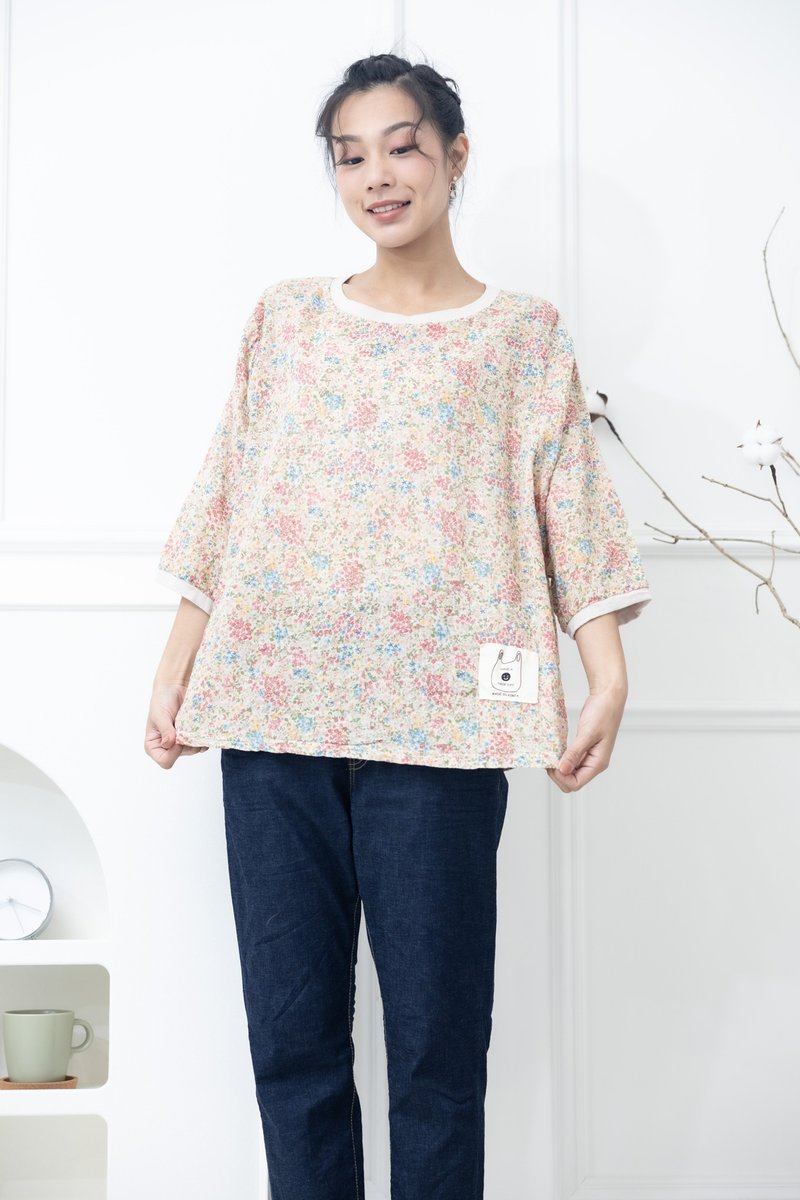 黃藍黃碎花 拼接米色領口布徽上衣 米色 - 女上衣/長袖上衣 - 其他材質 白色