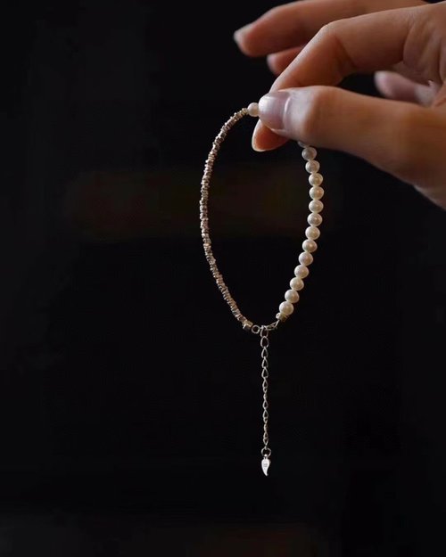 Angel's tears 天使之淚 Jewelry Design 天然原色淡水巴洛克珍珠 純銀碎銀子設計單圈手鍊s