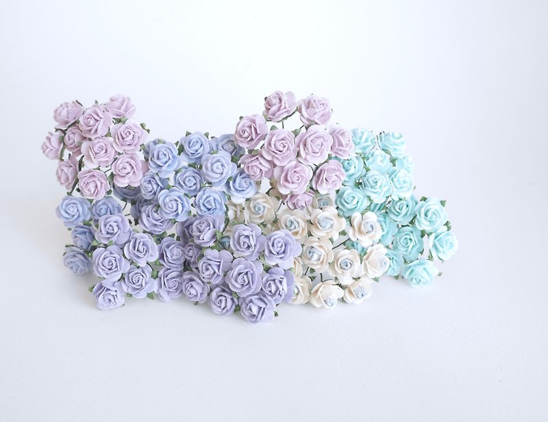 ดอกไม้กระดาษสา 60 ดอก ขนาด 1.5 cm. โทนสีฟ้าตุ่น ม่วงอ่อน - อื่นๆ - กระดาษ สีน้ำเงิน