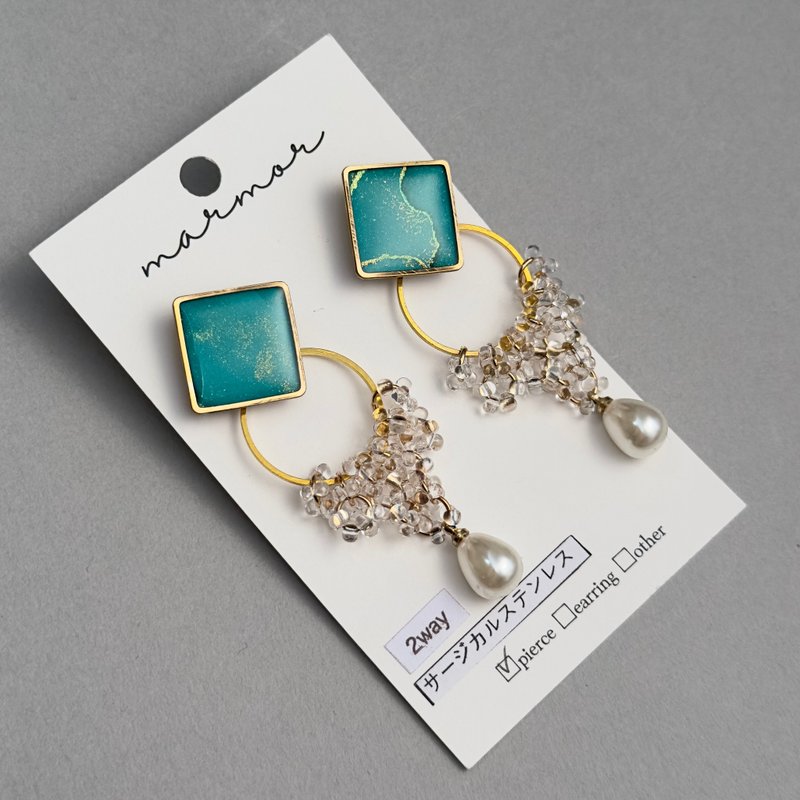 Emerald Green Alcohol Ink Art 2way Earrings with Czech Glass Beads - 耳環/耳夾 - 樹脂 綠色