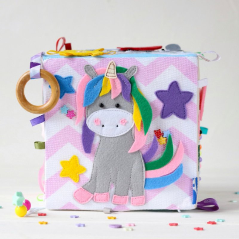 Felt soft Cube BABY GIRL, montessori toys, quiet book - ของเล่นเด็ก - ผ้าฝ้าย/ผ้าลินิน 
