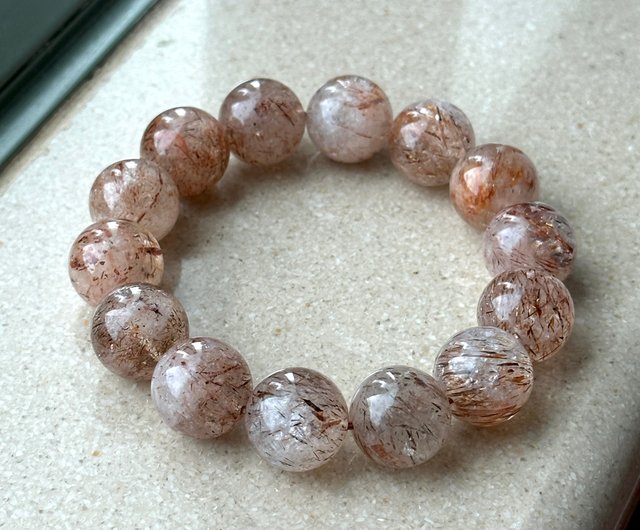 一枚の写真、一点もの | 赤と白のスーパーセブンレッドホワイト女性と