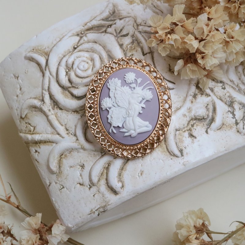 Cameo brooch necklace fairy sitting in front of flower lover light purple delicate fairy fairy painting fantasy purple butterfly girl girl maiden classy elegance classical - Brooches - Other Materials Purple