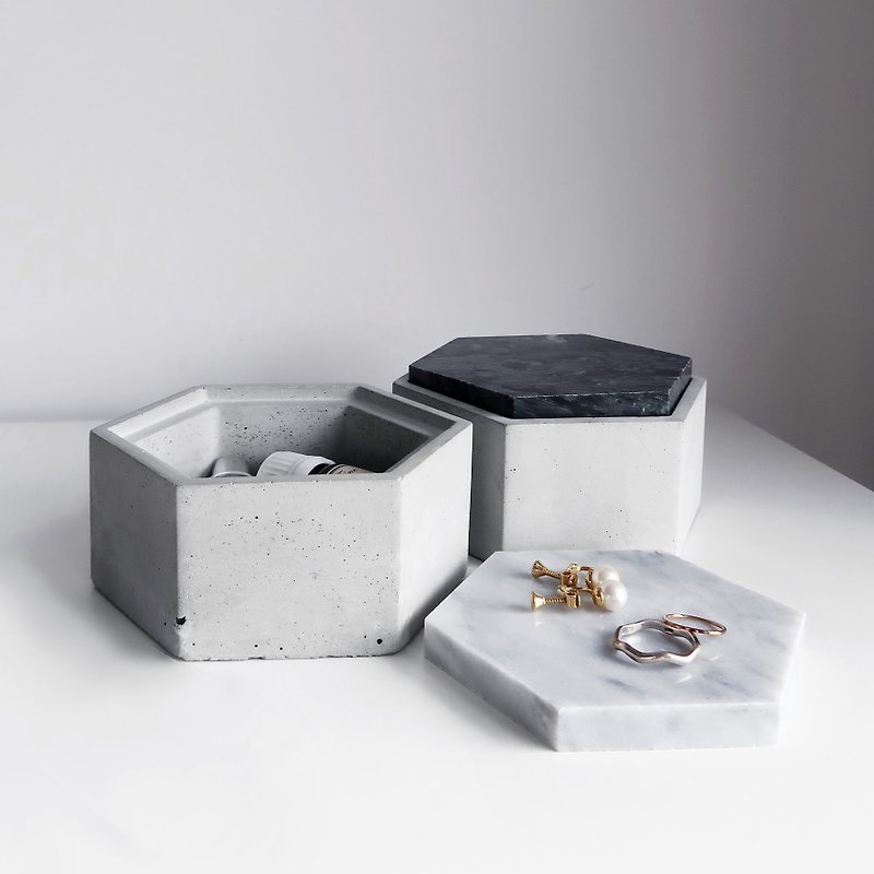 THE ROCK hexagon concrete box with marble lid / Jewelry box / Ashtray - กล่องเก็บของ - หิน สีเทา