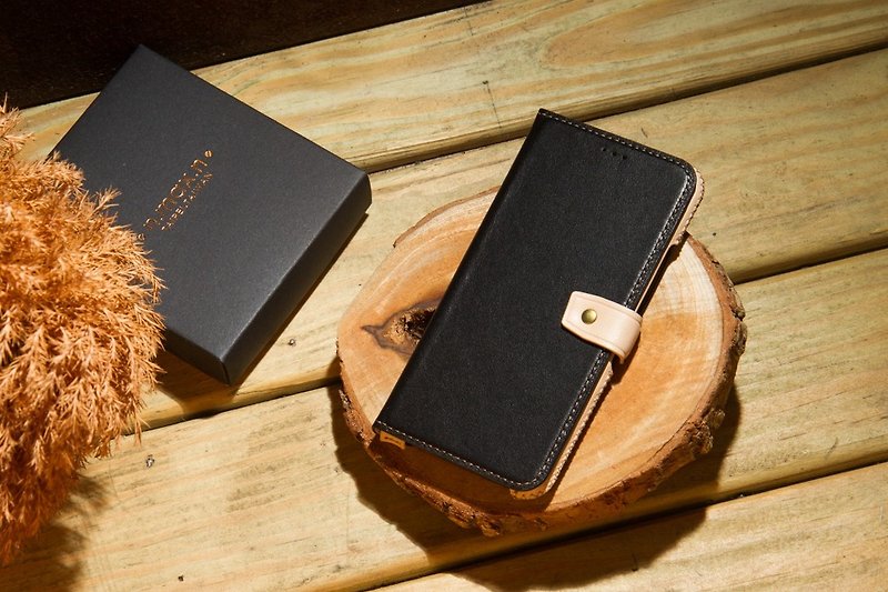 iPhone X / Xs Classic Series Mobile Phone Leather Case - Elegant Black - เคส/ซองมือถือ - หนังแท้ สีดำ