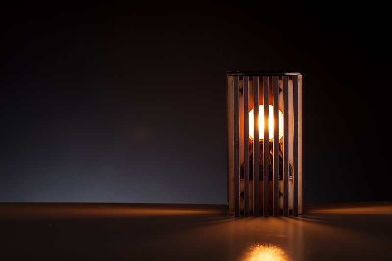 禅スタイルの木製ウォームランプ-垂直 - 照明・ランプ - 木製 ブラウン
