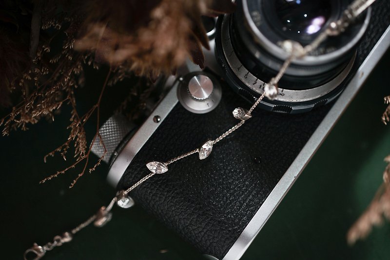 [Reserved] VINTAGE please ask in silver NAPIER vintage marquise-shaped Stone bracelet - Bracelets - Other Metals Silver