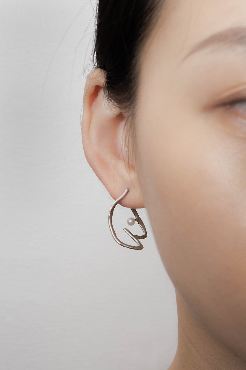 JUelry x ChouYi Humanoid Earrings (Silver) (Pearl) - Human Earrings (pearl) - Earrings & Clip-ons - Sterling Silver Silver