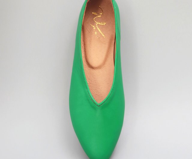 Turquoise hotsell bottom flats