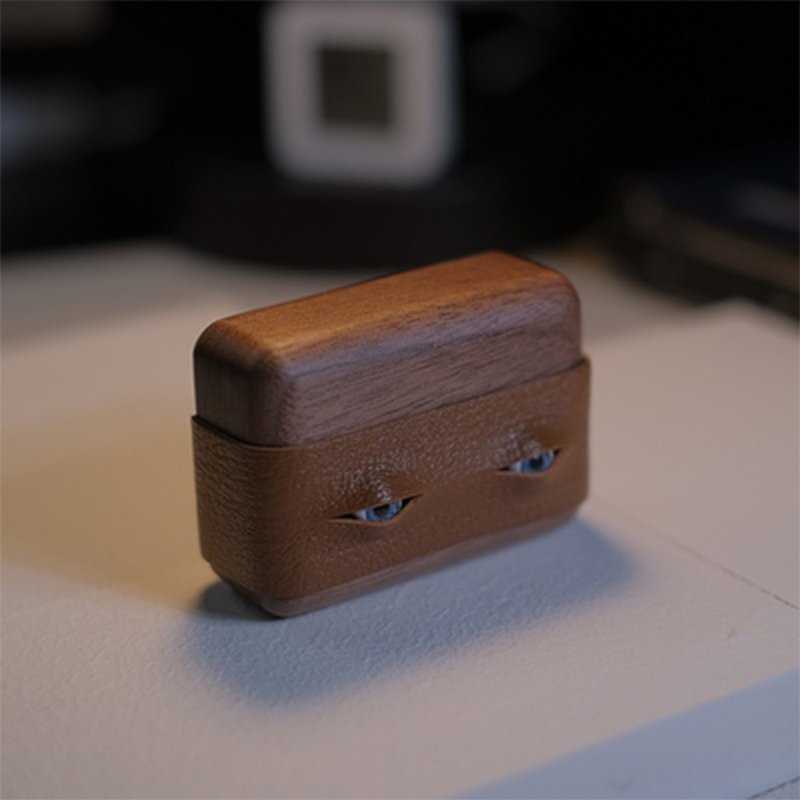 [Free Shipping Special] Creative Wood Leather Protective Cover for Apple Airpods One Skin and One Wood - Gadgets - Wood 