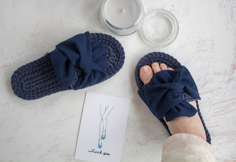 Crochet slippers - Home slippers for women with bow