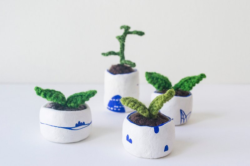 Miniature Knitted Plant - home decor - 裝飾/擺設  - 其他材質 多色