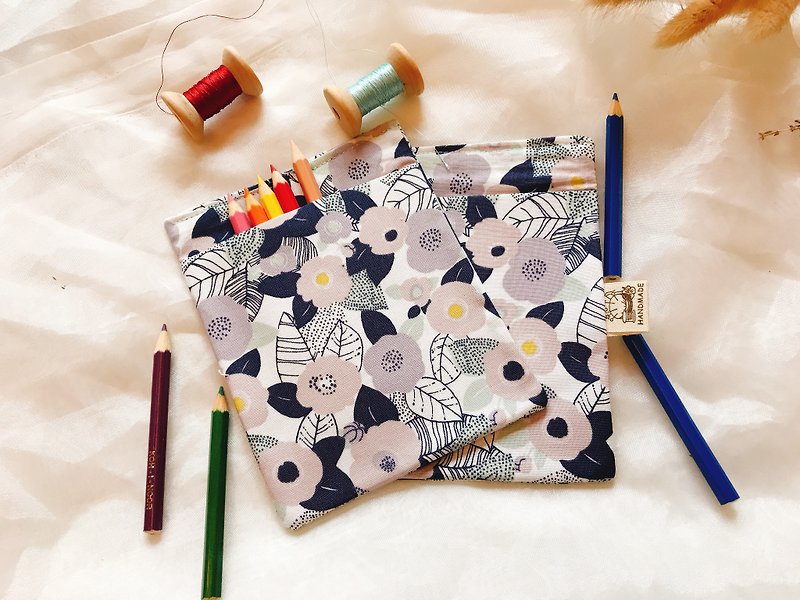 Pocket pencil case / pocket pencil case / doctor nurse pocket pencil bag - lavender flowers - Pencil Cases - Cotton & Hemp Purple