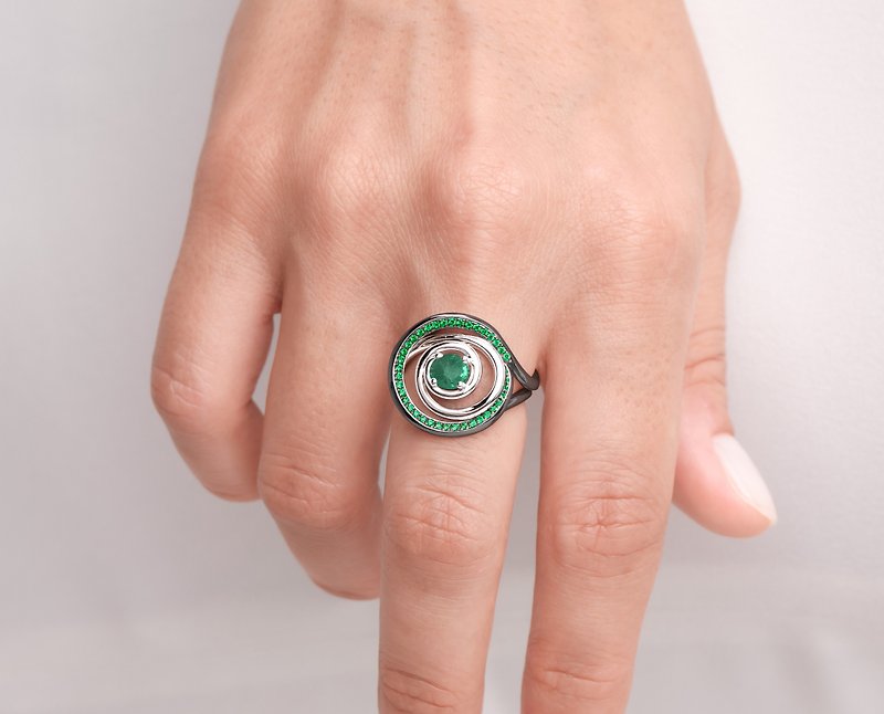 Emerald bridal rings set-14k gold engagement and wedding ring set-Circle spiral