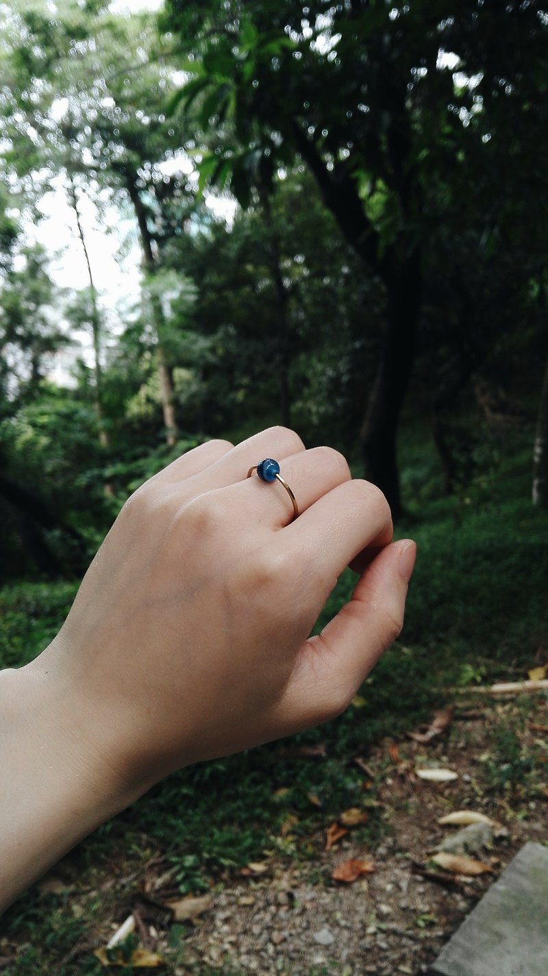 [Mush] Minimal Circular Ring 幾何 黃銅 圓形 天然石 介指 戒子 戒指 - 戒指 - 其他金屬 多色