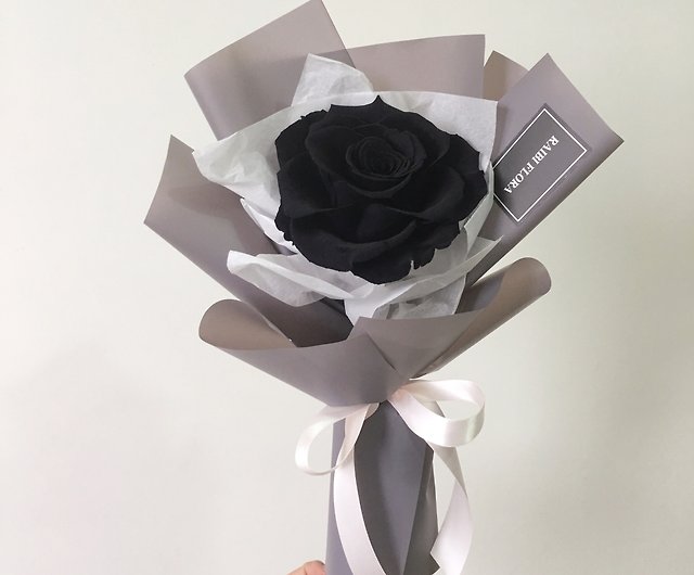 For the unique you. Black/Gray Minimalist Immortal Ecuador's Top Big Rose -  Shop Lanemore Dried Flowers & Bouquets - Pinkoi