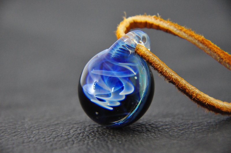 [Ether] Glass pendant