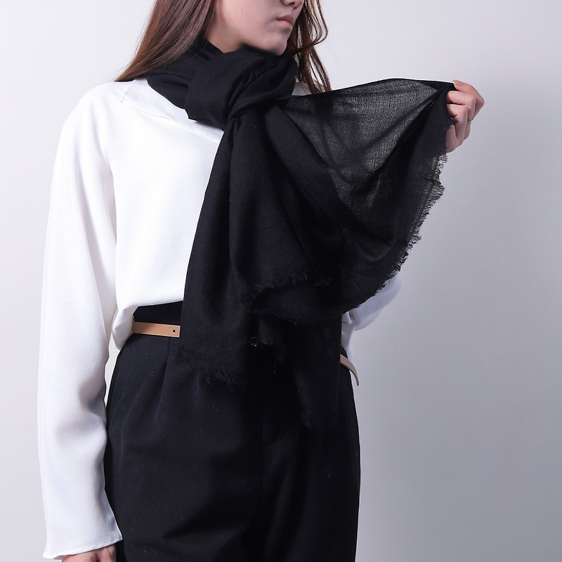 Cashmere cashmere scarf/shawl star black ring velvet for men and women - Knit Scarves & Wraps - Wool Black
