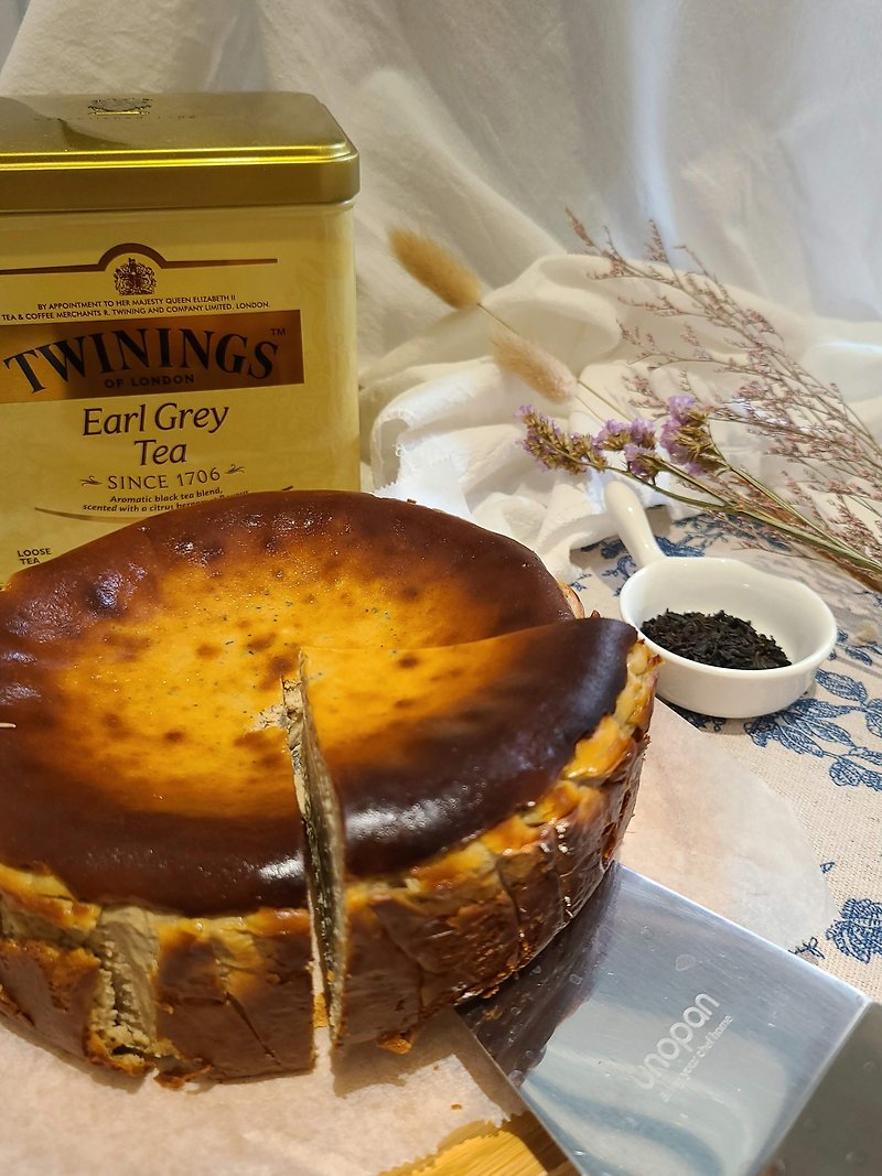 Twinings Earl Grey basque cheesecake - เค้กและของหวาน - อาหารสด สีนำ้ตาล