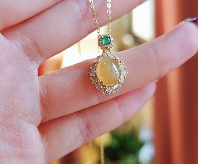 ビルマ　翡翠　ペンダント？　骨董 ビルマ　翡翠　ペンダント？　骨董