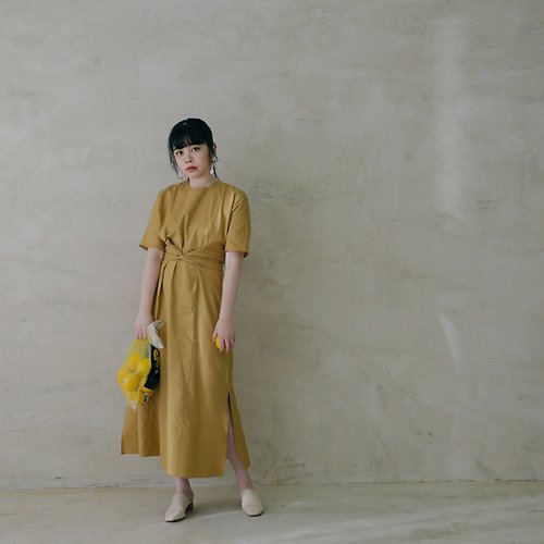 Minami Asa 耀眼芥末黃綁帶洋裝