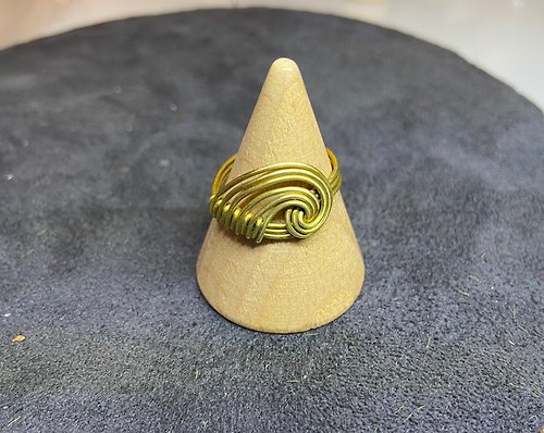 柒家手做飾品 漩渦編織黃銅戒指