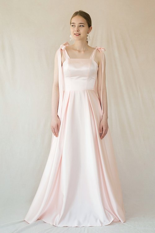 Dahlia Blanc 粉色甜美蝴蝶結肩帶禮服