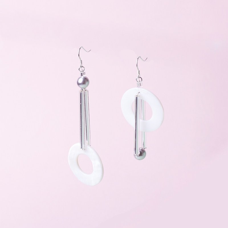 YUNSUO-original design-Asymmetric shell earrings - Earrings & Clip-ons - Stone White